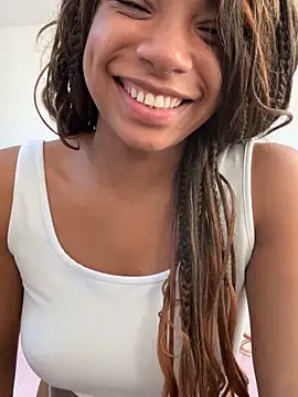 Lirioafro online show from March 16, 2026, 1:04 pm