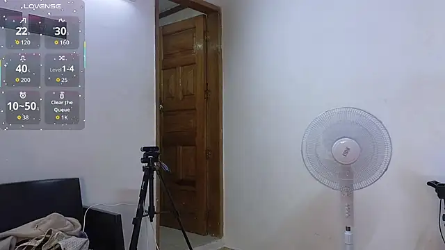 Danna williamss online show from November 27, 2025, 10:28 am