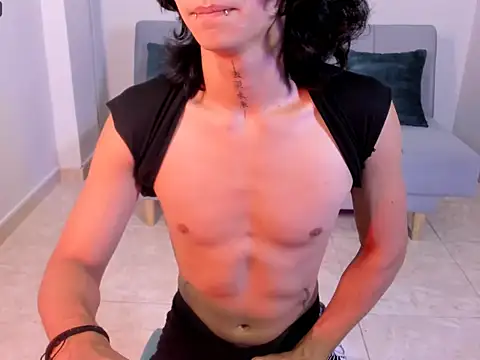 leoaddams22 online show from September 21, 2025, 8:32 pm