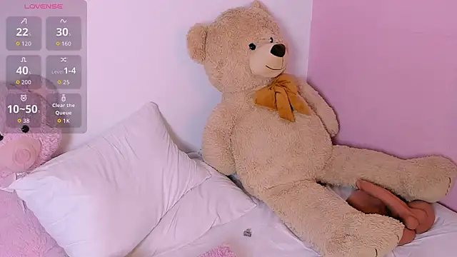 Snapshot of BritanyLin__ chatting on October 11, 2025, 5:17 am BritanyLin online show from October 11, 2025, 5:17 am