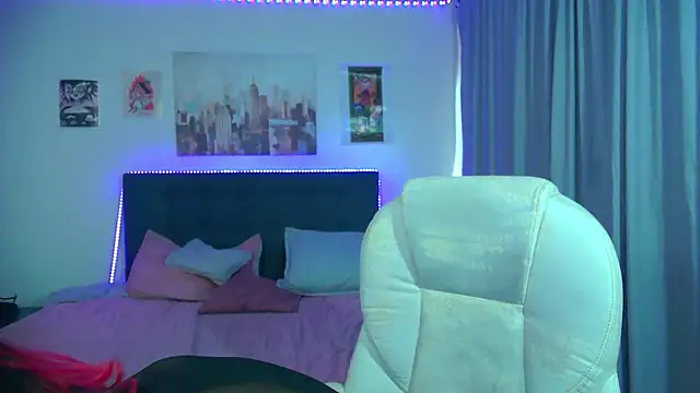 goth minerva online show from April 3, 2026, 1:31 pm