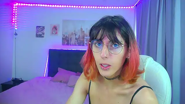 goth minerva online show from April 15, 2026, 2:02 pm