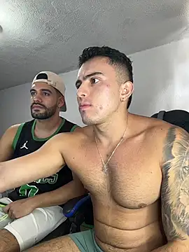 Snapshot of LucasJewely chatting on October 19, 2025, 4:40 pm LucasJewely online show from October 19, 2025, 4:40 pm