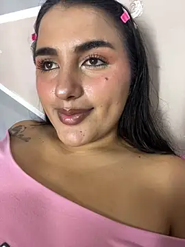 Hanna maddy online show from March 23, 2025, 5:43 am