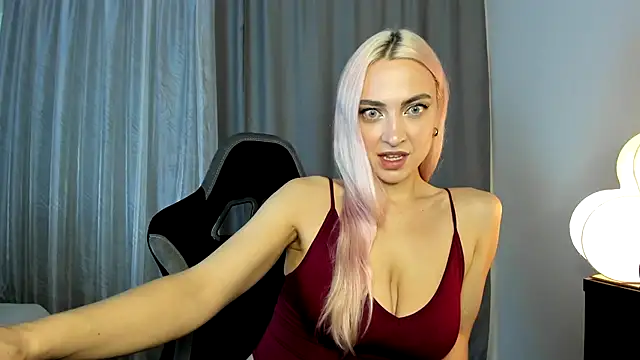 Snapshot of _Miss_Valentina_ chatting on November 2, 2025, 9:55 am Miss Valentina online show from November 2, 2025, 9:55 am