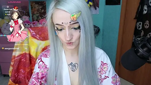 Manuela unicorn online show from May 6, 2026, 8:14 pm