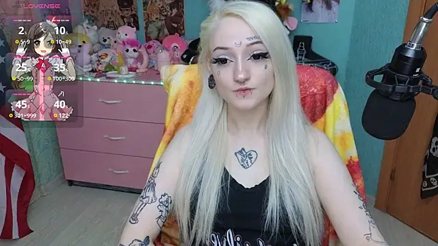 Manuela unicorn online show from May 17, 2026, 8:49 pm