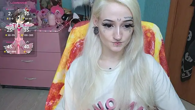 Manuela unicorn online show from May 21, 2026, 9:00 pm