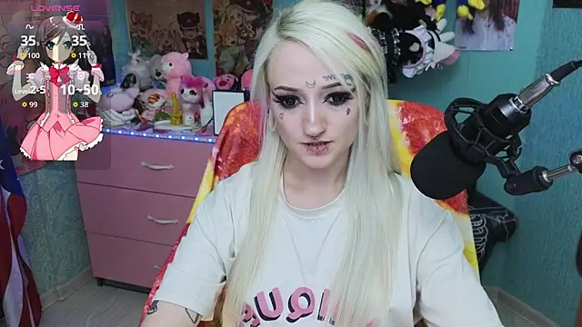 Manuela unicorn online show from June 10, 2026, 8:52 pm
