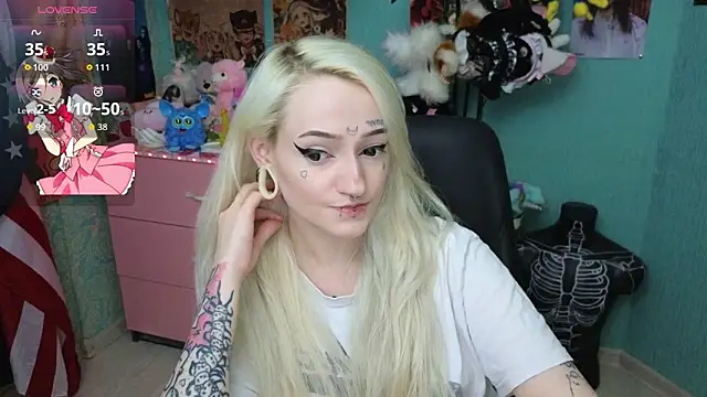 Manuela unicorn online show from June 12, 2026, 8:41 pm