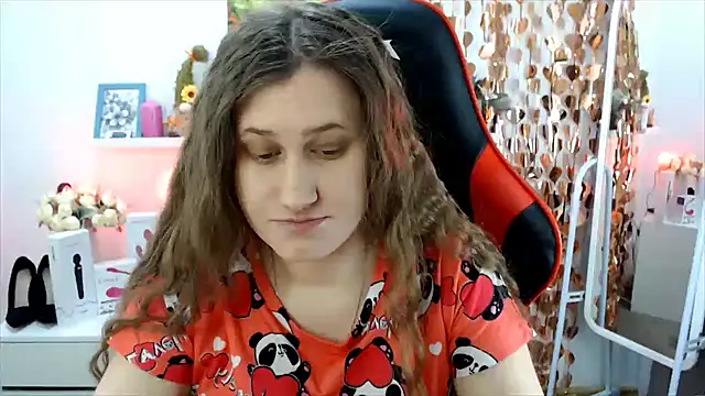 Snapshot of Lucky_Lana chatting on February 14, 2026, 3:58 am Lucky Lana online show from February 14, 2026, 3:58 am