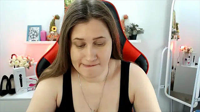 Lucky Lana online show from March 12, 2026, 3:45 am