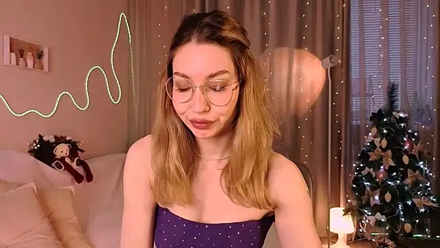 Lilo Sims online show from December 19, 2025, 4:19 am