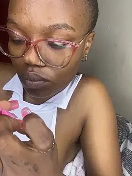 Snapshot of YummyMelanin117 chatting on November 11, 2025, 9:59 pm YummyMelanin117 online show from November 11, 2025, 9:59 pm