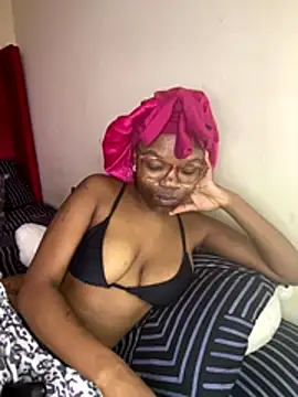 YummyMelanin117 online show from December 23, 2025, 7:17 am