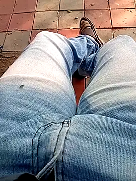 A-1PLAYBOY0 online show from November 3, 2025, 10:05 am