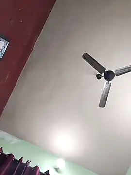 Eshwari Chopra online show from November 13, 2025, 5:12 pm