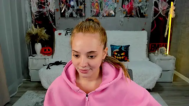 Snapshot of MelanieAlves chatting on October 30, 2025, 6:30 pm MelanieAlves online show from October 30, 2025, 6:30 pm