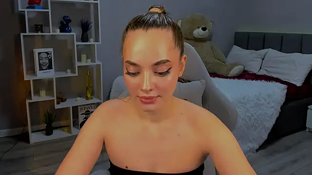 MelanieAlves online show from November 25, 2025, 6:08 pm