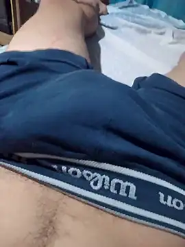 Snapshot of Tiococo420 chatting on November 12, 2025, 4:57 am Tiococo420 online show from November 12, 2025, 4:57 am