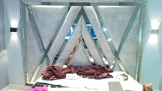 Elaine87  online show from November 2, 2025, 10:50 am