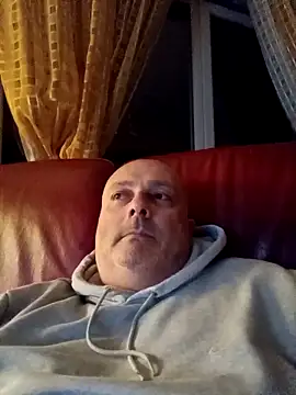 Alexis Bull online show from March 19, 2026, 12:14 am