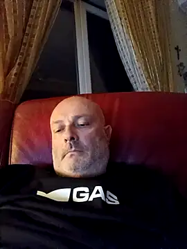 Alexis Bull online show from April 12, 2026, 12:37 am