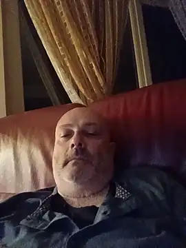 Alexis Bull online show from May 15, 2026, 11:01 pm
