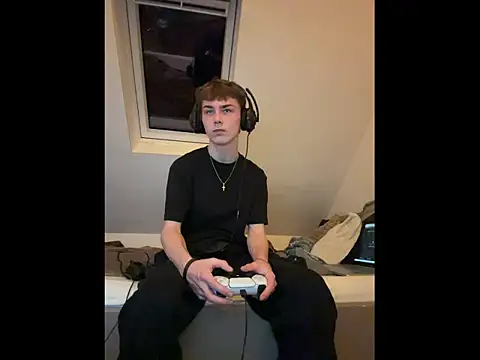 colar55x online show from March 2, 2026, 6:48 pm