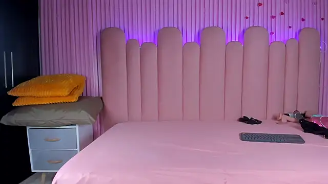 Snapshot of AgataDoll chatting on September 11, 2025, 8:31 pm AgataDoll online show from September 11, 2025, 8:31 pm