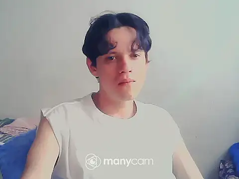 santihot089 online show from September 14, 2025, 9:03 pm