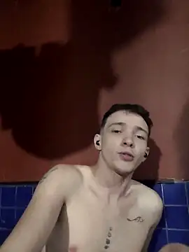 Snapshot of wellzito_ chatting on March 1, 2026, 2:24 am wellzito online show from March 1, 2026, 2:24 am