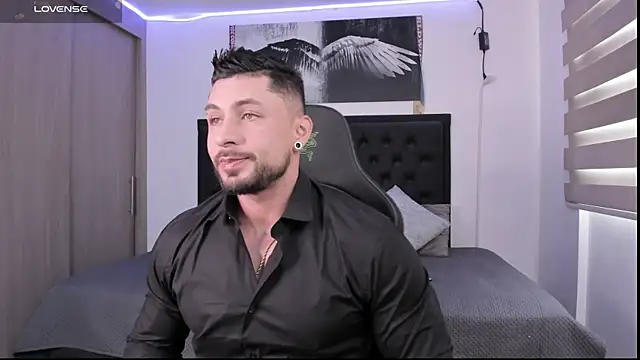 santi aesthetic online show from October 12, 2025, 9:03 pm