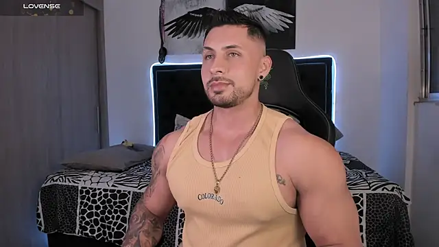 santi aesthetic online show from June 5, 2026, 6:52 am