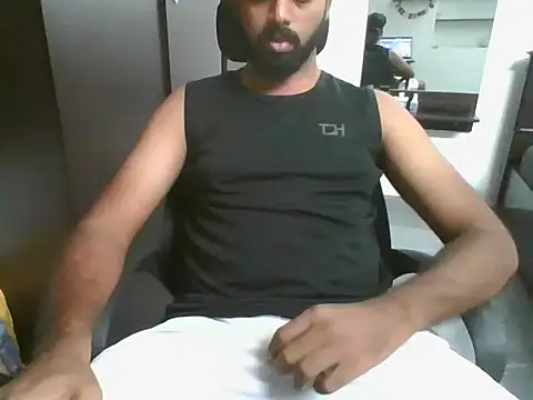 lovelyakash69 online show from February 26, 2026, 10:25 am