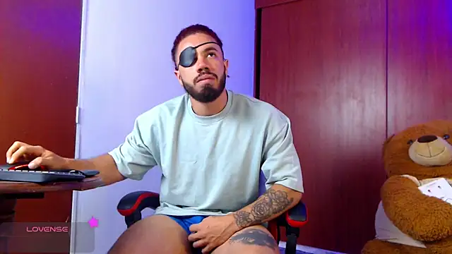 Snapshot of pirata_fitness chatting on September 18, 2025, 9:00 am pirata fitness online show from September 18, 2025, 9:00 am