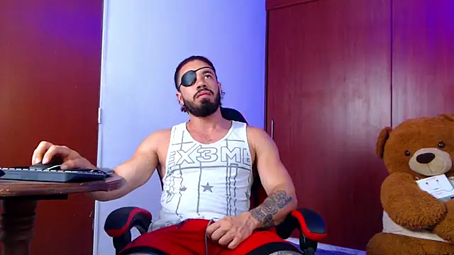 Snapshot of pirata_fitness chatting on September 25, 2025, 8:18 am pirata fitness online show from September 25, 2025, 8:18 am