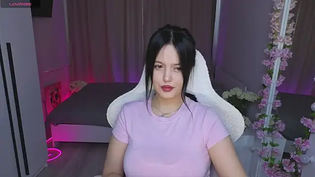 Snapshot of Betty__Davvis chatting on October 6, 2025, 1:52 pm Betty Davvis online show from October 6, 2025, 1:52 pm