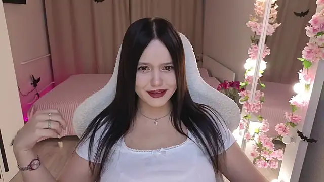 Snapshot of Betty__Davvis chatting on November 3, 2025, 1:34 pm Betty Davvis online show from November 3, 2025, 1:34 pm