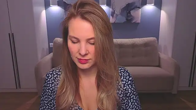 Snapshot of MelanieBennett chatting on March 3, 2026, 6:19 am MelanieBennett online show from March 3, 2026, 6:19 am