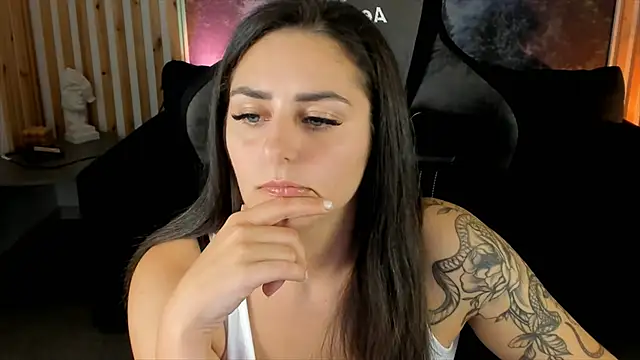 Snapshot of ValeriiMills chatting on September 19, 2025, 2:40 pm ValeriiMills online show from September 19, 2025, 2:40 pm