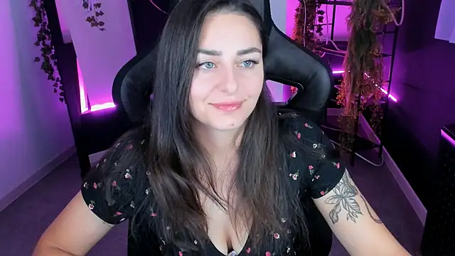 Snapshot of ValeriiMills chatting on October 9, 2025, 11:47 pm ValeriiMills online show from October 9, 2025, 11:47 pm