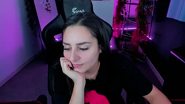 Snapshot of ValeriiMills chatting on October 28, 2025, 2:20 pm ValeriiMills online show from October 28, 2025, 2:20 pm