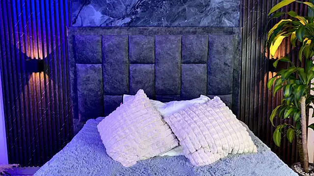 Snapshot of Lenna_s chatting on September 19, 2025, 10:10 pm Lenna s online show from September 19, 2025, 10:10 pm