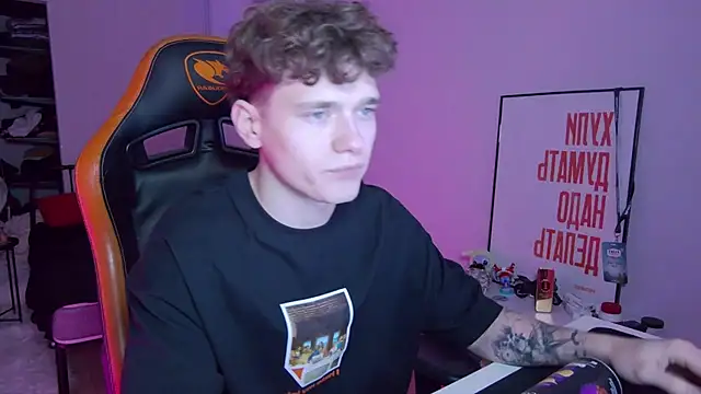 DanyDavis online show from November 20, 2025, 8:08 pm