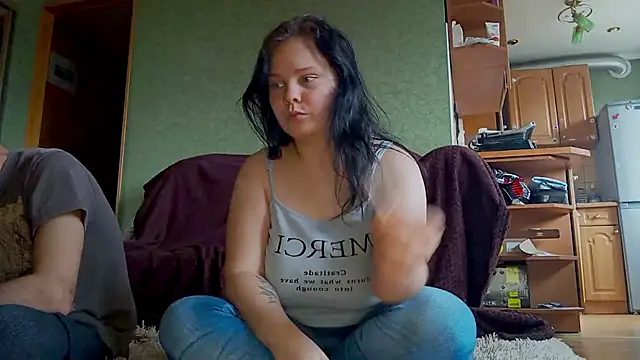 Snapshot of SweetPiggyx chatting on April 14, 2026, 9:59 am SweetPiggyx online show from April 14, 2026, 9:59 am