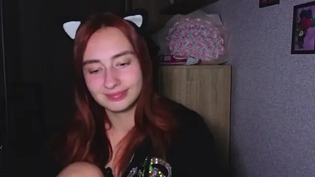 Snapshot of kristi_ginger chatting on November 1, 2025, 12:34 am kristi ginger online show from November 1, 2025, 12:34 am