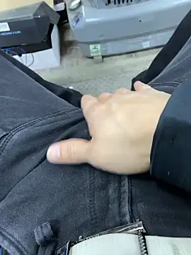 Snapshot of m4m4m4m chatting on November 21, 2025, 8:24 am m4m4m4m online show from November 21, 2025, 8:24 am