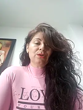 lunadicty online show from February 27, 2025, 10:53 pm