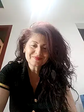 lunadicty online show from October 16, 2025, 12:33 am